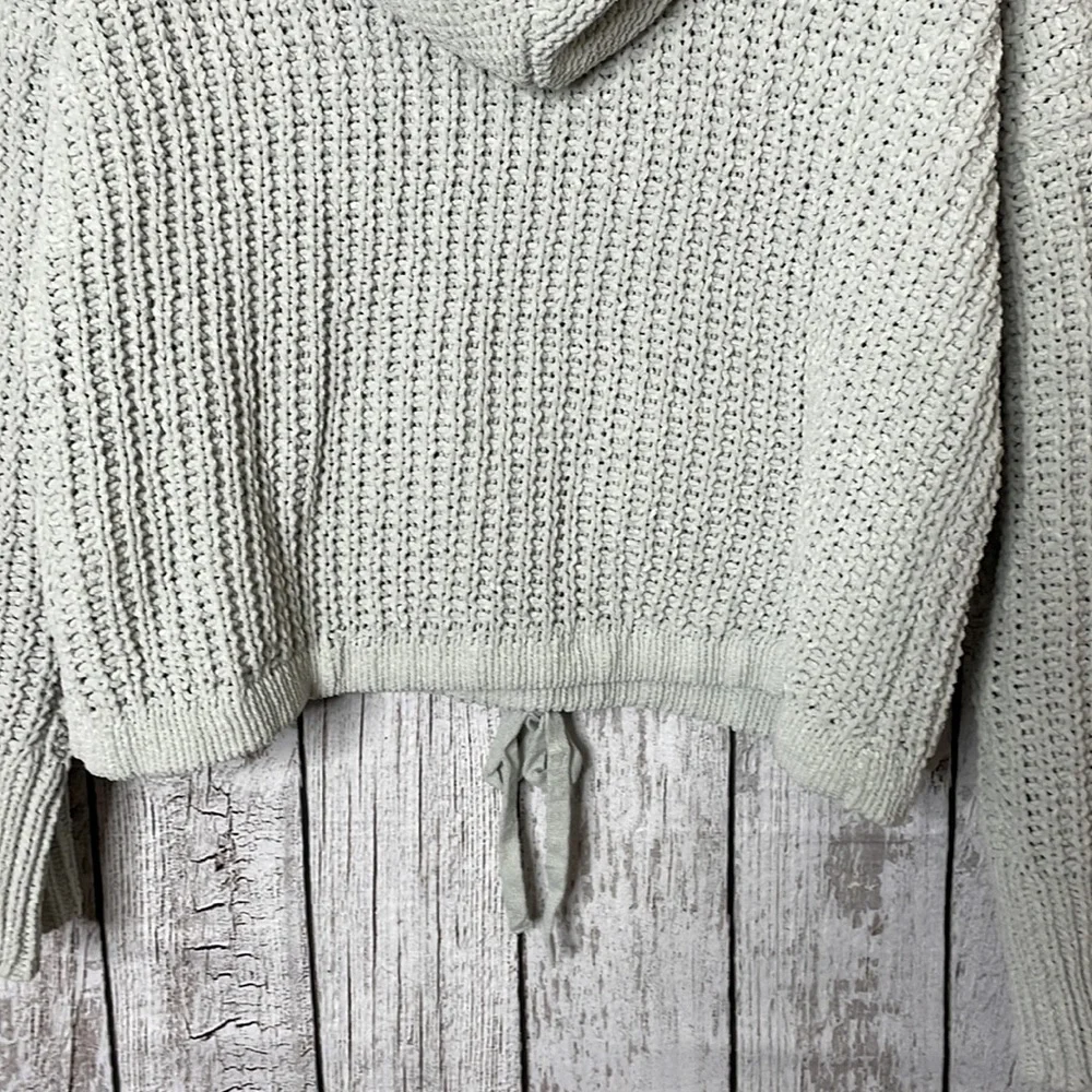 Lucky brand sweater size large. NWT. - Picture 8 of 9